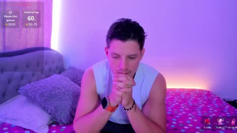Snapshot of johnycooper08 chatting on July 14, 2:12 pm johnycooper08 online show from July 14, 2:12 pm