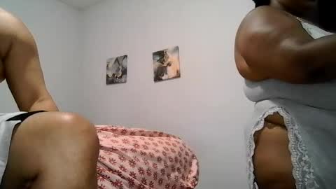 Snapshot of joie_the_monster chatting on July 10, 1:10 am Joie the monster online show from July 10, 1:10 am