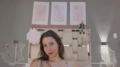 jolie_lov online show from October 30, 3:57 pm