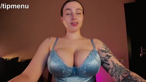 Jolie  My snapchat got deleted. If you were subscribed dm me my former username or scroll down and click on snapchat media online show from December 7, 9:17 am