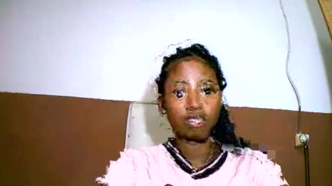 Snapshot of joliekah27 chatting on February 14, 1:29 pm joliekah27 online show from February 14, 1:29 pm