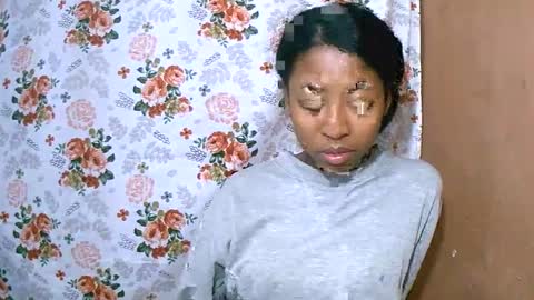 Snapshot of joliekah27 chatting on March 8, 4:39 pm joliekah27 online show from March 8, 4:39 pm