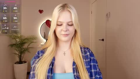 Polly  online show from February 13, 8:43 am