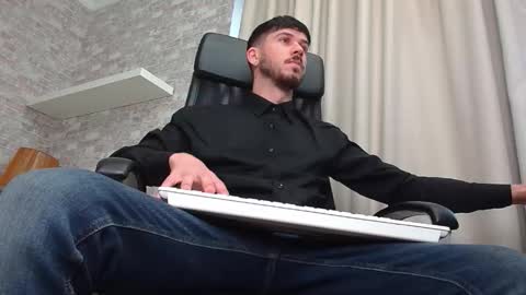 JonahShaw online show from November 2, 5:10 am