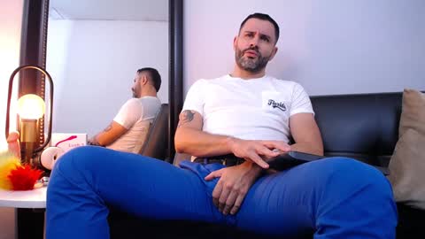  JONAS BEARD  online show from February 6, 10:10 pm