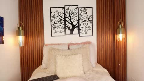 Jonas  online show from February 26, 4:00 am