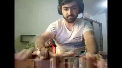 Snapshot of jonasf2525 chatting on November 25, 9:15 pm jonasf2525 online show from November 25, 9:15 pm