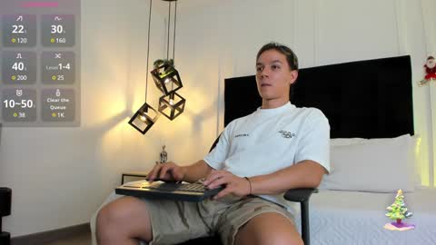 Snapshot of jonathan_daniels1 chatting on December 14, 12:01 pm Jonathan Danielss online show from December 14, 12:01 pm