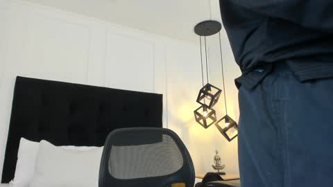 Snapshot of jonathan_daniels1 chatting on February 5, 11:44 am Jonathan Danielss online show from February 5, 11:44 am