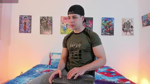 Instagram jonathanfit14 online show from March 12, 8:04 pm