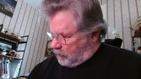 Snapshot of joncpics chatting on December 4, 8:07 pm joncpics online show from December 4, 8:07 pm