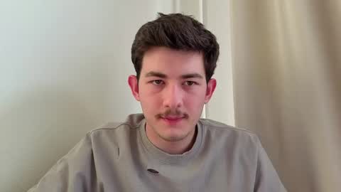 jonhy_merlin online show from May 11, 4:04 pm