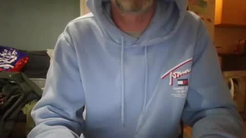 Snapshot of jonlow1 chatting on January 1, 7:32 pm jonlow1 online show from January 1, 7:32 pm