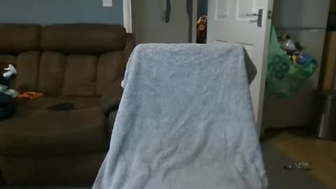 Snapshot of jonlow1 chatting on March 4, 7:51 am jonlow1 online show from March 4, 7:51 am