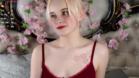 Alice online show from April 7, 11:10 am