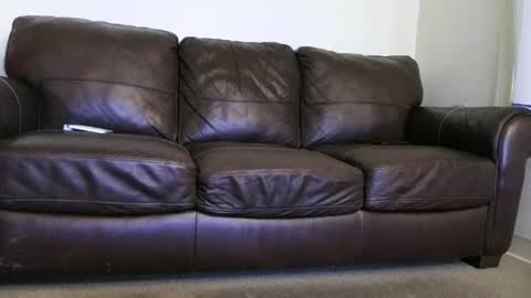 Snapshot of jonny4u_xxx chatting on October 29, 6:37 am John online show from October 29, 6:37 am