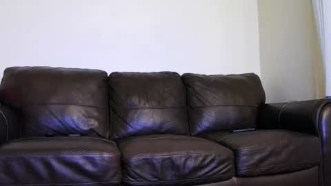 Snapshot of jonny4u_xxx chatting on November 4, 10:36 am John online show from November 4, 10:36 am