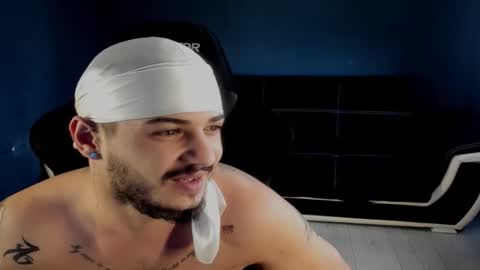 jonnyporn1 online show from March 3, 9:59 am