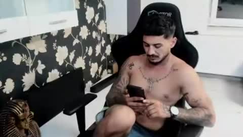 Snapshot of jonnyporn1 chatting on July 11, 9:16 pm jonnyporn1 online show from July 11, 9:16 pm