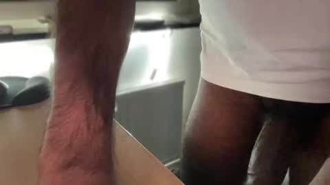 jonznow123 online show from December 6, 2:28 pm