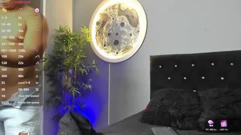 Jordan online show from December 5, 10:02 am