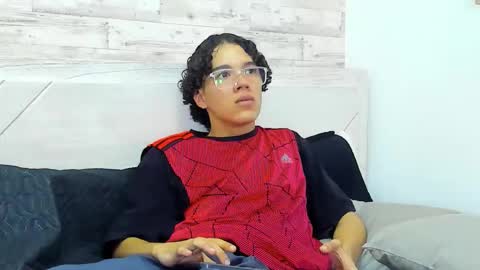 Snapshot of jordi_cooper chatting on February 13, 3:24 am Jordi online show from February 13, 3:24 am