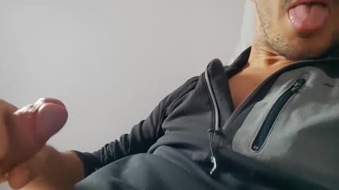 jose_985 online show from January 11, 2:00 pm