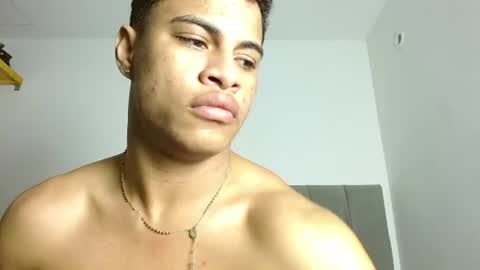 Snapshot of jose_and_daniel chatting on July 9, 7:34 am JOSE AND DANIEL online show from July 9, 7:34 am