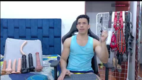 Snapshot of jose_rumbero91 chatting on April 21, 2:04 am jose_rumbero91 online show from April 21, 2:04 am