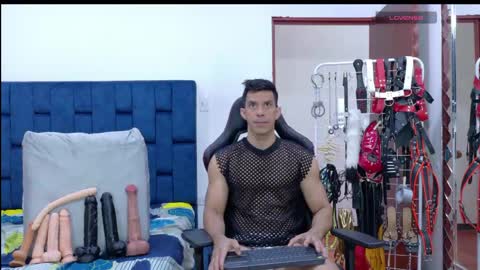 Snapshot of jose_rumbero91 chatting on May 20, 11:49 am jose_rumbero91 online show from May 20, 11:49 am