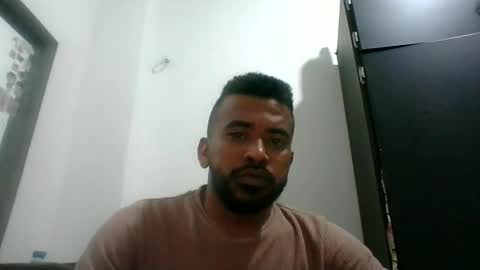 Snapshot of josebabilonia09 chatting on May 23, 7:13 am Anonimusjb online show from May 23, 7:13 am