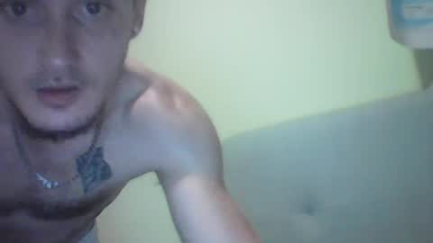 Snapshot of josebiiker chatting on April 27, 10:19 pm josebiiker online show from April 27, 10:19 pm