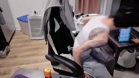 Josef online show from March 15, 9:21 pm