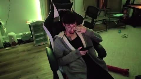 Josef online show from April 7, 2:01 am