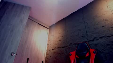 JOSEPH  online show from November 19, 11:10 am