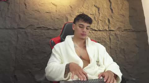 Snapshot of joseph__boy chatting on May 22, 11:38 am JOSEPH online show from May 22, 11:38 am