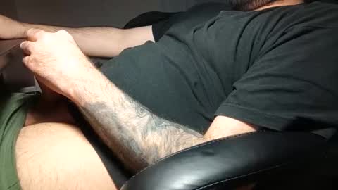 Snapshot of joseph_darsy chatting on April 1, 8:50 pm joseph_darsy online show from April 1, 8:50 pm