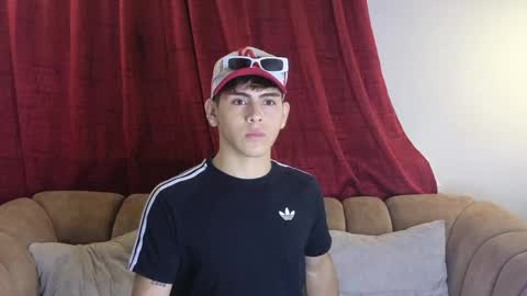 Snapshot of josethariaz25 chatting on April 26, 9:18 am JOSETH ARIAZ online show from April 26, 9:18 am