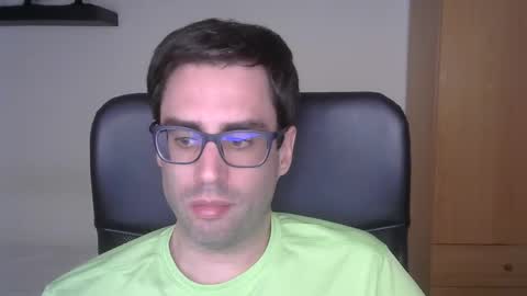 Snapshot of josevd chatting on September 16, 3:57 pm Jose online show from September 16, 3:57 pm