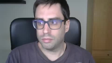 Snapshot of josevd chatting on November 15, 2:24 pm Jose online show from November 15, 2:24 pm