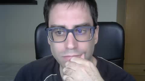 Snapshot of josevd chatting on November 17, 11:16 am Jose online show from November 17, 11:16 am