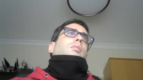 Snapshot of josevd chatting on February 4, 9:48 am Jose online show from February 4, 9:48 am