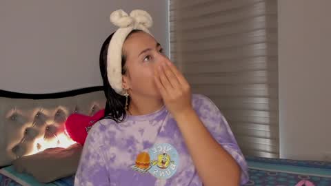 Snapshot of josh_and_dilany chatting on February 8, 3:42 pm Dilany Josh online show from February 8, 3:42 pm