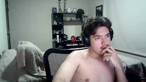 Snapshot of josh_fucks420 chatting on December 3, 5:31 am Josh online show from December 3, 5:31 am