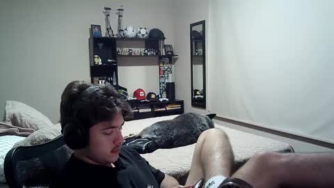 Snapshot of josh_fucks420 chatting on December 5, 6:43 am Josh online show from December 5, 6:43 am