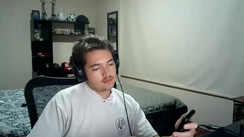 Snapshot of josh_fucks420 chatting on January 23, 4:41 am Josh online show from January 23, 4:41 am