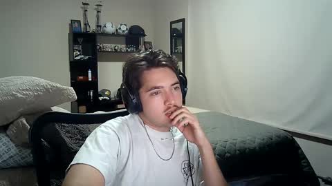 Snapshot of josh_fucks420 chatting on March 6, 3:57 am Josh online show from March 6, 3:57 am