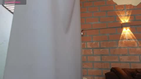 josh_miller01 online show from July 15, 1:49 pm