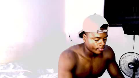 Snapshot of joshloganx chatting on February 27, 6:13 am joshloganx online show from February 27, 6:13 am