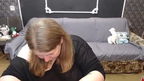 josiesun771 online show from July 13, 7:00 am